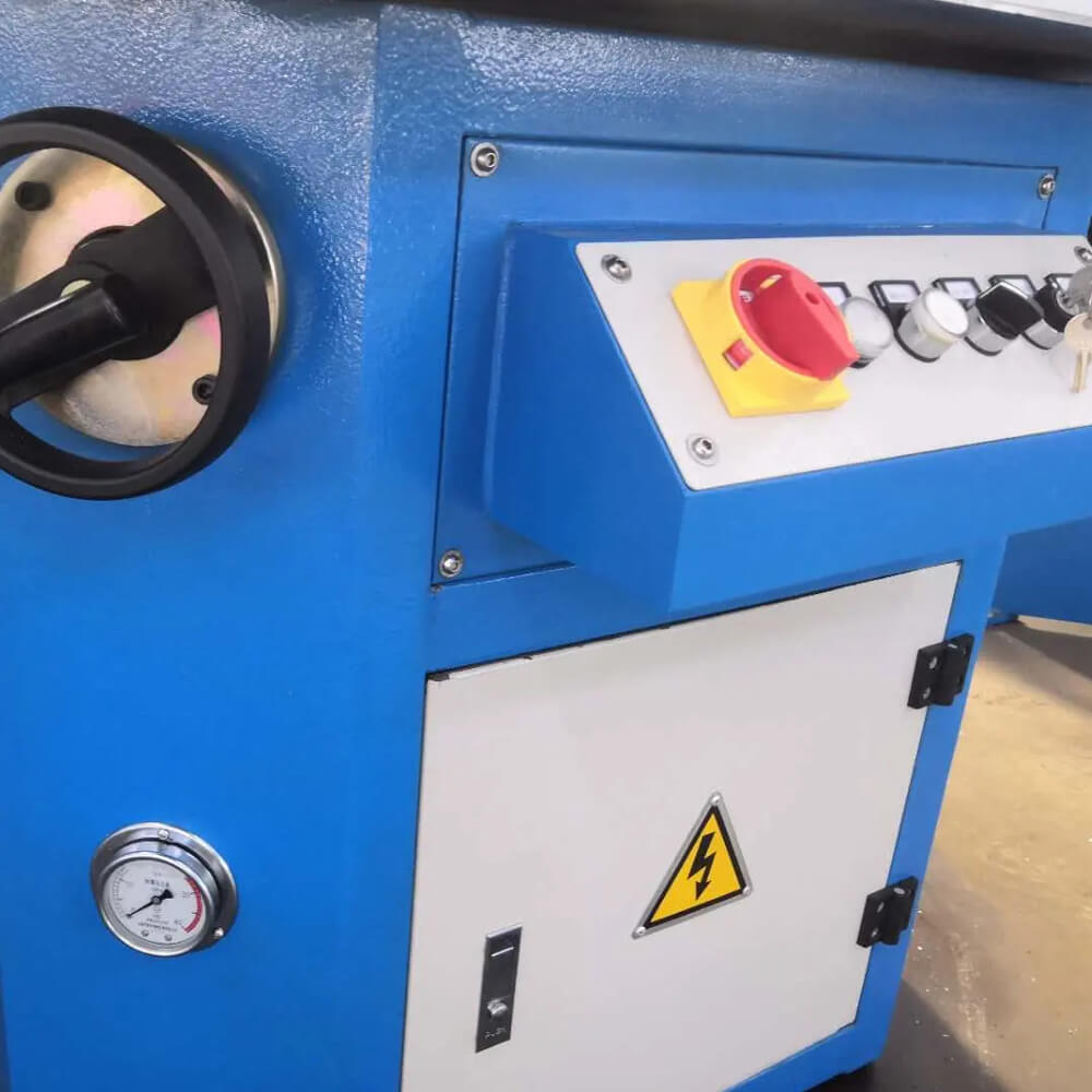 IPC-Metalmak | Esquineros de Angulo fijo y variable Jugao IPC-Metalmak | Esquineros de Angulo fijo y variable Jugao